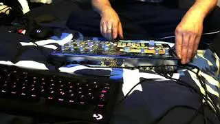 Bug zapper - Fox Techno - Pumping Techno. Korg Electribe MX