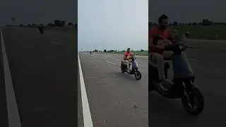 Ola S1Pro Gen 3 Vs Gen 2 Drag Race | #shorts #olaviral #olas1pro #olaelectric
