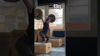 Weight lifting🏋️&zwj;♀️🔥#motivation #juniorathlete #strongwomen #athlete #shortvideo #viralshort #gym