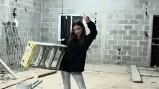 &iexcl;MIRA LOS CAMBIOS! Limpiaron atr&aacute;s de la casa 🍃 abrieron el orificio para la puerta 🚪 