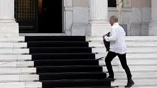 Greek PM presents new proposals ahead of emergency EU summit