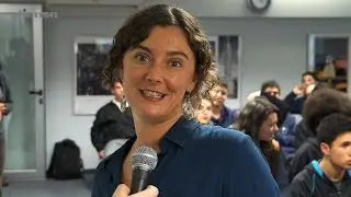The American author Ava Dellaira visited the Alianza