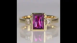 18K Yellow Gold Bezel Set Umbalite Garnet Ring with Side Diamonds 1.56cts