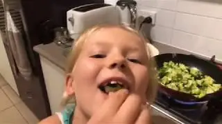 How to get your kids to eat broccoli