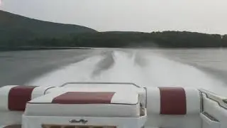 89' Sea Ray 210 wide open on Raystown Lake