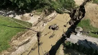 Alluvione Marche, crolla ponte sul fiume Misa: il drone in volo su Arcevia