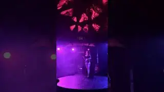 Banbury Cross - Atomic Showgirl // Cockroach 3000