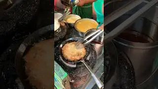 Bein Mont / Burmese Crispy Pancake #streetfood #burmesefood #myanmar #food #popular