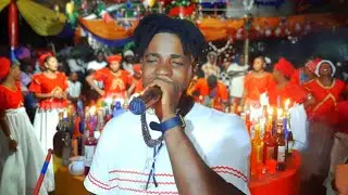Samba Tijèn ap tou fè Manbo Fiyette Dyab, Jwe vodou