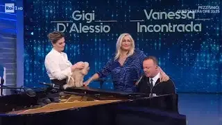 Gigi D'Alessio e Vanessa Incontrada cantano al pianoforte - Domenica In 24/11/2019