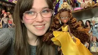 BRATZ ANNIVERSARY FELICIA 2021 DOLL REVIEW AND UNBOXING! Holiday special edition doll!
