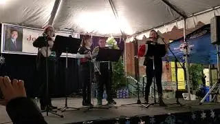 Ukulele Melee perform Feliz Navidad