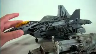 Transformers Hunt for the Decepticons Size Review of Leader Class Starscream