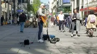 Busking in Vienna singing Budapest by George Ezra #budapest #music #busking #vienna #livemusic