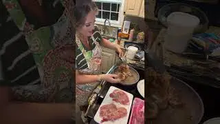 Skillet fried pork chops