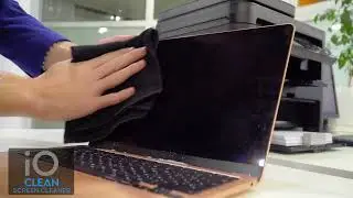 iO Clean screen cleaner spray