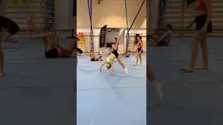 Acro skills in perfomance cheer! acro w cheerleadingu #cheerleaders #cheer #performancecheer