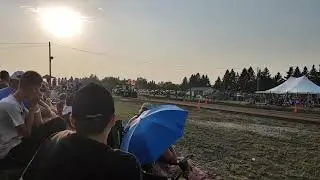 Pulling tractor with 1500 hp aircraft engine