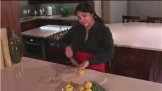 Cooking Tips : How to Use a Lemon Squeezer