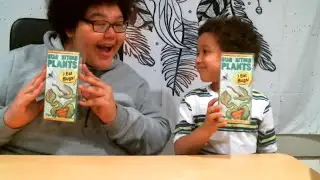Unboxing Venus Fly Trap - Bug Biting Plant