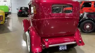 1932 Ford 2-Door Sedan 