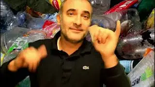 L'isola che c'è  - Simone Riva  (Il turista spazzino)