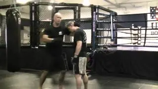 Muay Thai Clinch Striking (Plum Position)