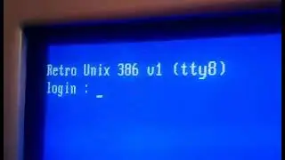 Retro Unix 386 v1 - Serial Port Login demo