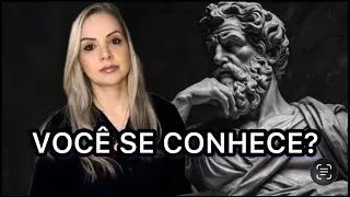 Como Sócrates ensinava o autoconhecimento.