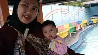 Berenang di cahaya villa garut