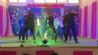 Kala chashma dance video #enjoy #dance #hostellife #friends #college #collegelife #fun #song #viral 