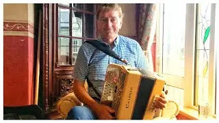 Irish hornpipe: CRONIN'S (in two keys) on button accordion