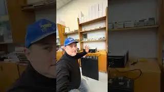 Купив ноунейм вы рискуете что вы не сможете добавить потом аккумулятор из за несовместимости