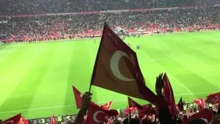 2015 TÜRKİYE-İZLANDA MAÇI SONU MEHTER MARŞI milli takımın taraftarı selamlaması