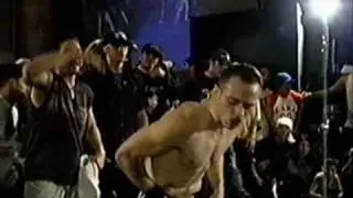 BOY (HAVIKORO) vs CRUMBS (STYLE ELEMENT) at Freestyle Session 7