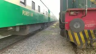 Jinnah Express overtaking Pakistan Express at Paali Jaani, PAKISTAN RAILWAYS
