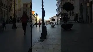 caminando por la plaza Espa&ntilde;a de #aviles #asturias #spain #europe #oakley