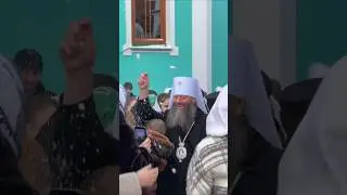 Смех и снег с митрополитом Лонгином после литургии