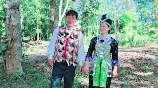 Kwv txhiaj kho siab vim tuaj txog rau nej rooj teb no : paj huab vaj : tub vwj 