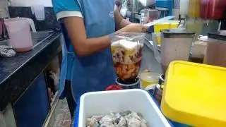 Preparando el famoso Levanton Andino, Merida Venezuela
