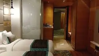 Standard Double Room at Radisson Hotel Jammu, India / Стандартный двухместный номер в отеле Радиссон
