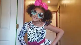 KIDS COSTUME RUNWAY SHOW