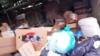 Iniciando o dia de trabalho com a organização da sucata 