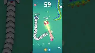 Too small to die #phonegame #onlinesnakegame #bestsnakeiogameplay #bestsnakeio #snakeio #shorts