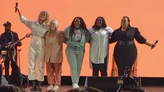 TAMELA MANN, TASHA COBBS, NAOMI RAINE, HILLSONG PRAISE The HOUSE DOWN!