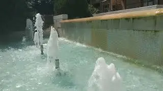 small fountain, noise of water, splash of water, small pool with fountain