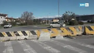 Lucca, la rotatoria più inutile del mondo... rimarrà inutile