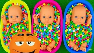 Full of 3 Rainbow Bath Tubs Candy with M&M's & Magic Slime Cutting
