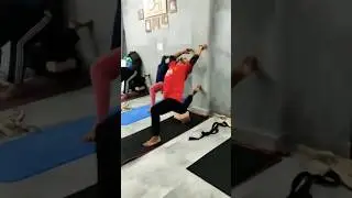 #new #youtubeshorts #pradumnyogi #himalayayogaclasses #yoga #video #studio #class #viralvideo #uk