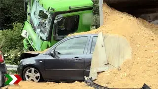 Massencrash auf der A31 bei Bottrop: Schwerer Unfall mit zwei Lastern und fünf PKW - Zehn Verletzte